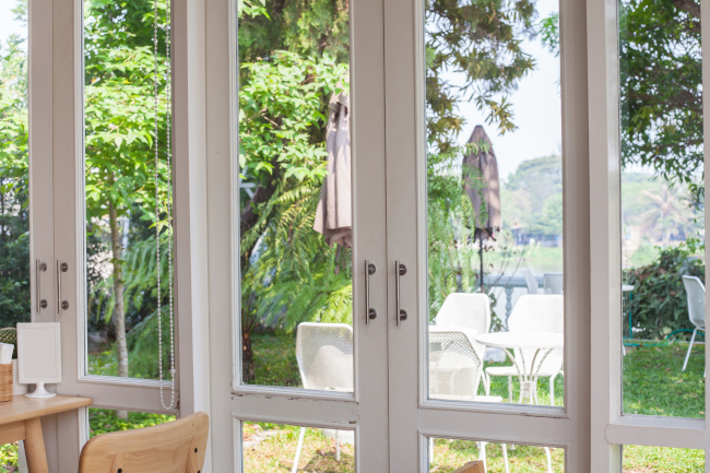 Give Your Home a Seamless Indoor-Outdoor Transition with Folding Patio ...